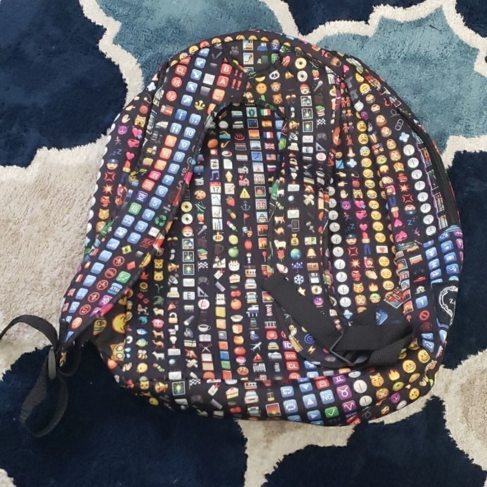Zara Terez backpack emoji print - Picture 4 of 8